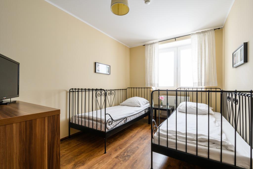 Hostel Krokodyl Warsaw Exterior photo