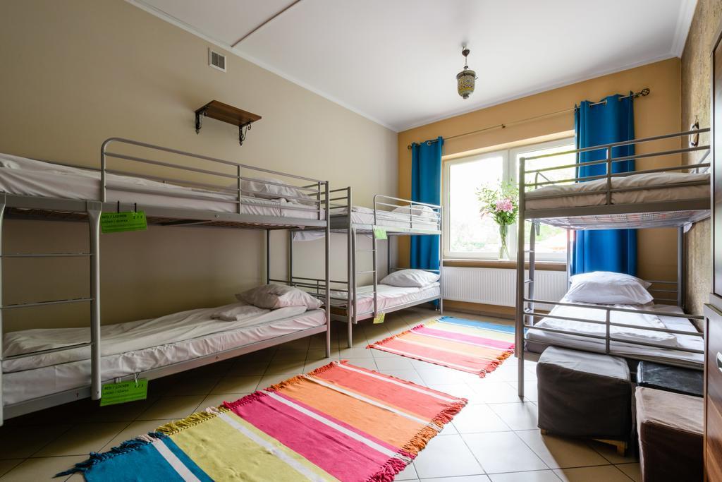 Hostel Krokodyl Warsaw Exterior photo