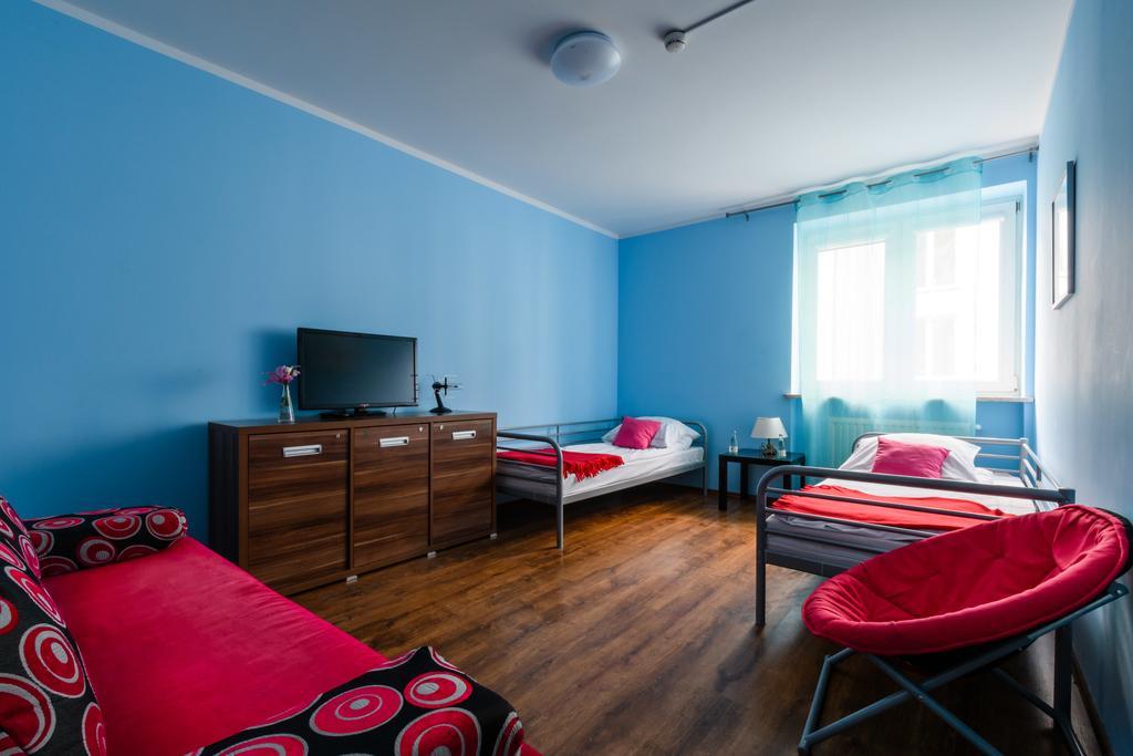 Hostel Krokodyl Warsaw Exterior photo