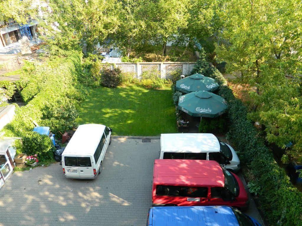 Hostel Krokodyl Warsaw Exterior photo